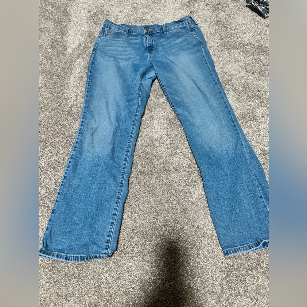 size 12 levi straight leg jeans